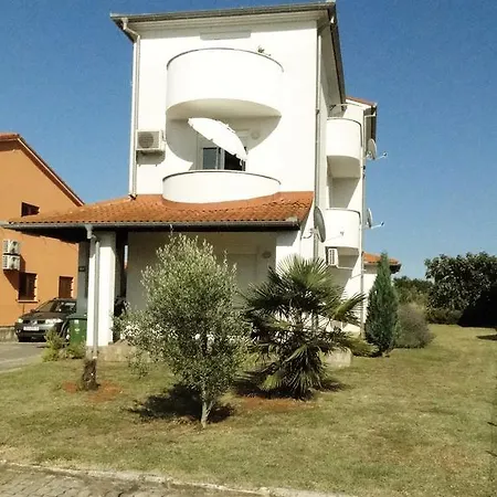 Anali Apartament *